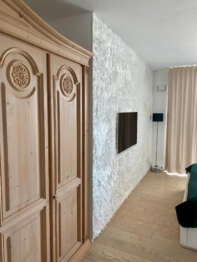 Alpen-Panorama Suite - Einzigartige Privatsuite Hoch Ueber Muenchen, 12Tes Og, Alpenblick, Loggia, Whirlpool, 15 Minuten Zum Zentrum, Ruhe Und Erholung In Der Stadt Muenchen Fuer Privat Und Geschaeftlich Reisende 外观 照片